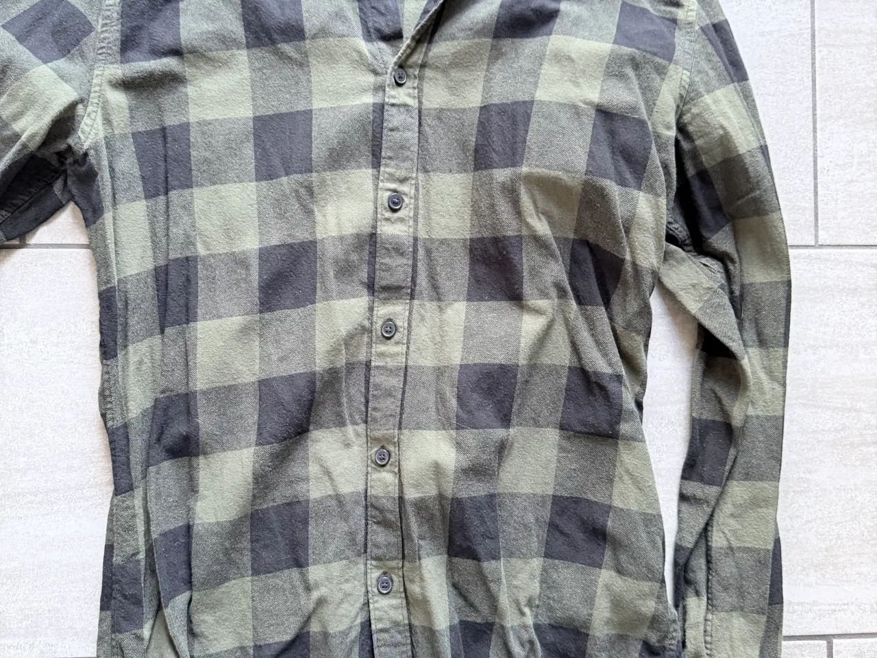 Billede 1 - Only & Sons skjorte str, L