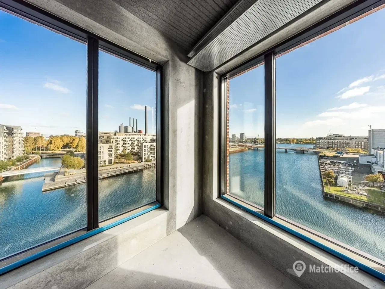 Billede 1 - KONTORDOMICIL MED VANDUDSIGT TIL ALLE