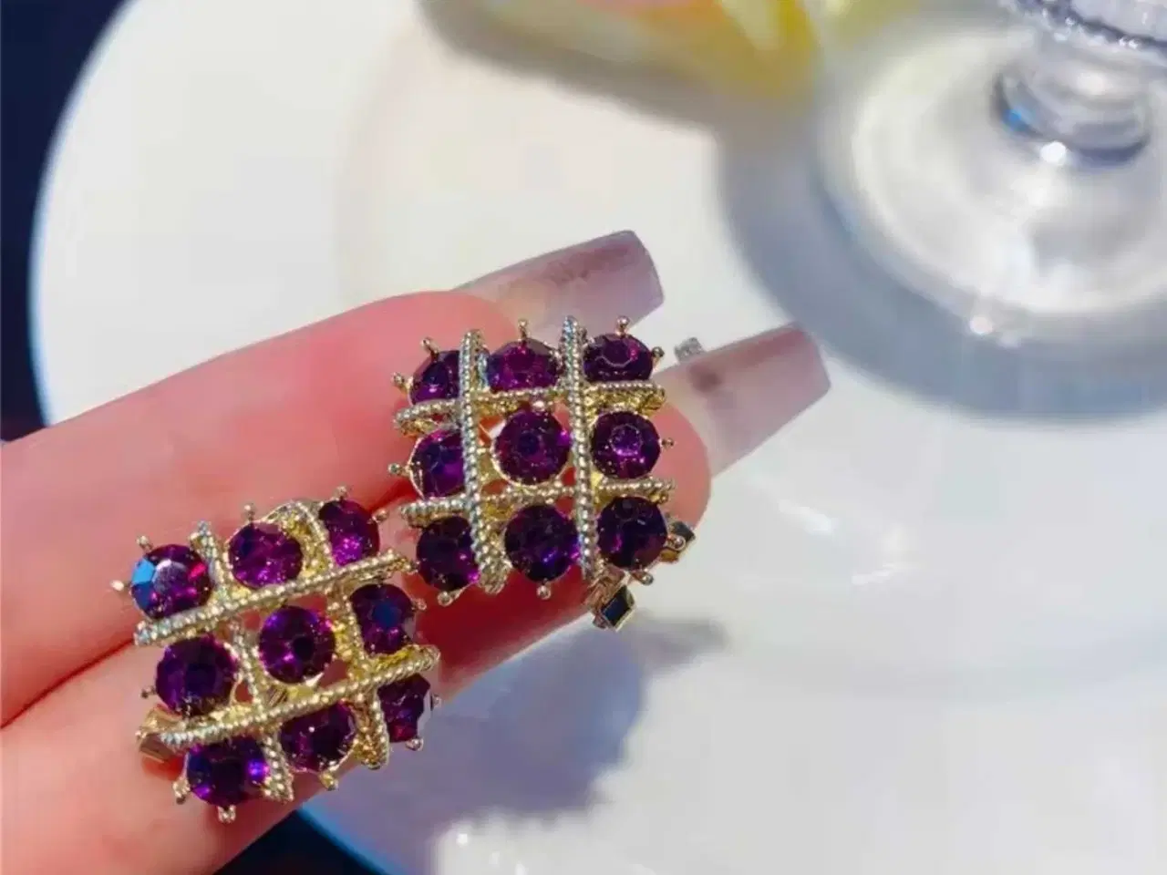 Billede 3 - Smukke ørestikker