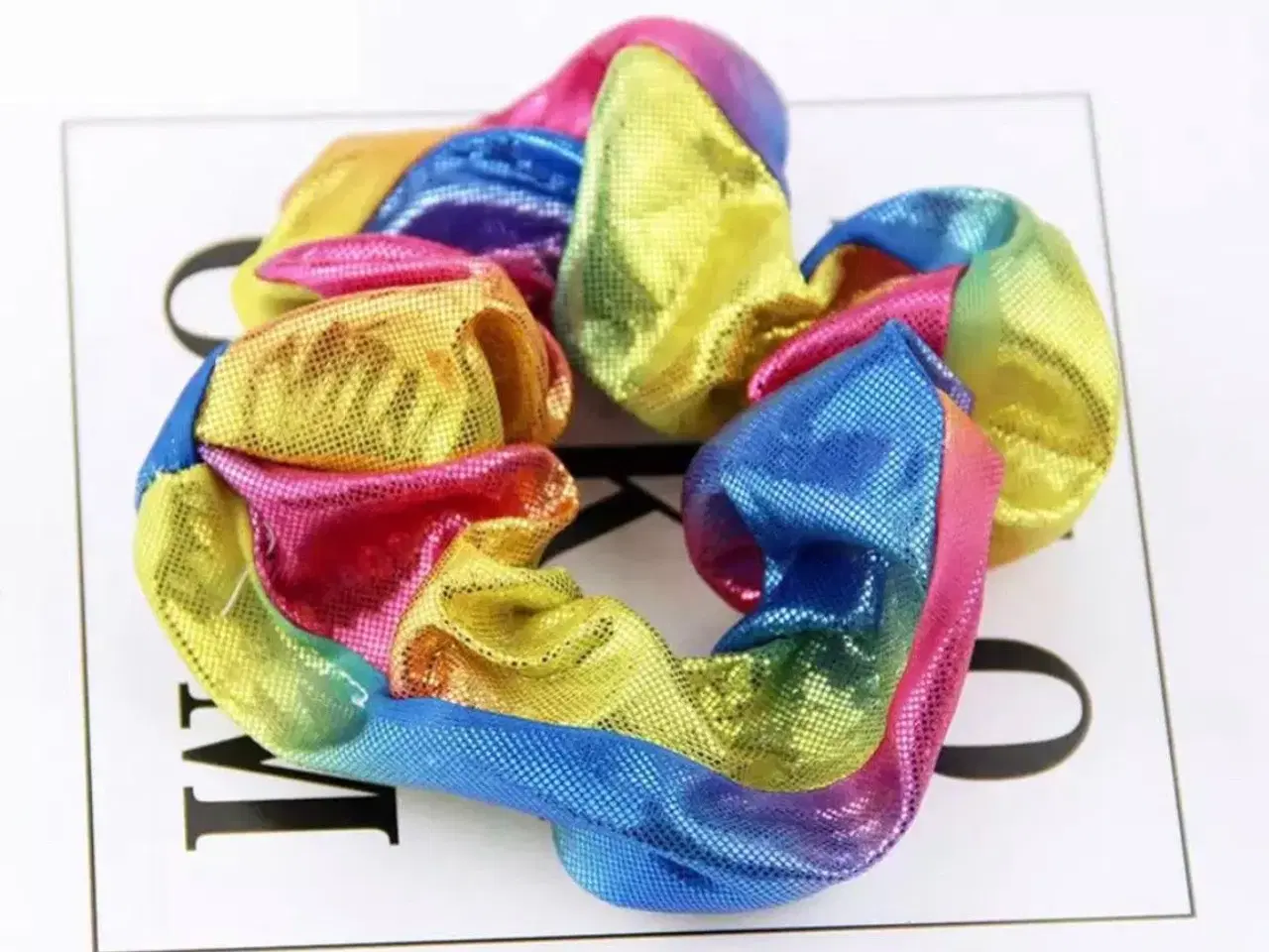 Billede 9 - Scrunchie hårelastik med regnbue effekt 