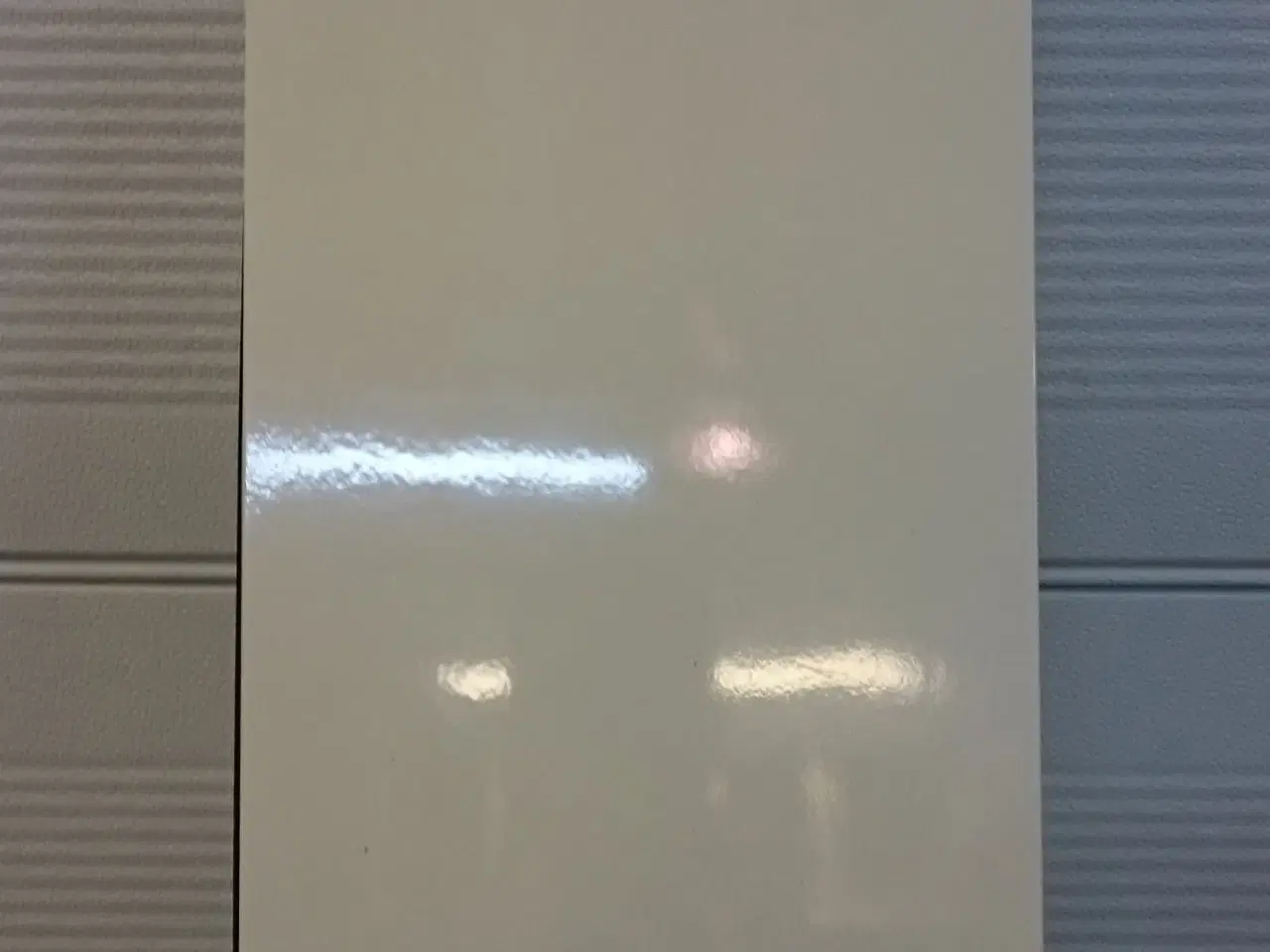 Billede 3 - Svævehylde Blank hvid lakeret 80 cm bred