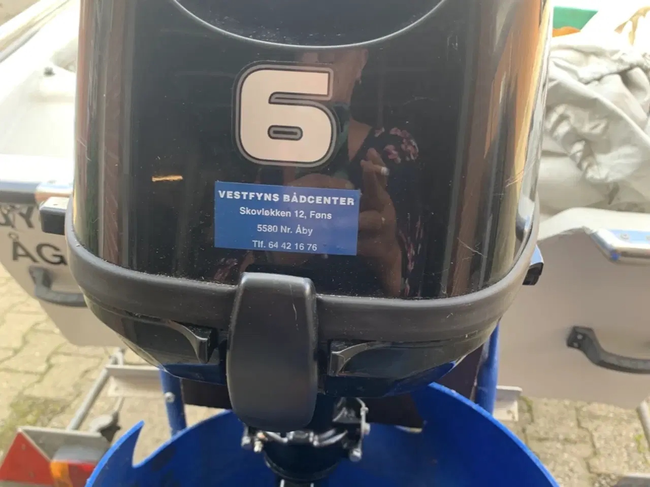 Billede 5 - Jolle med 6 hestes motor 