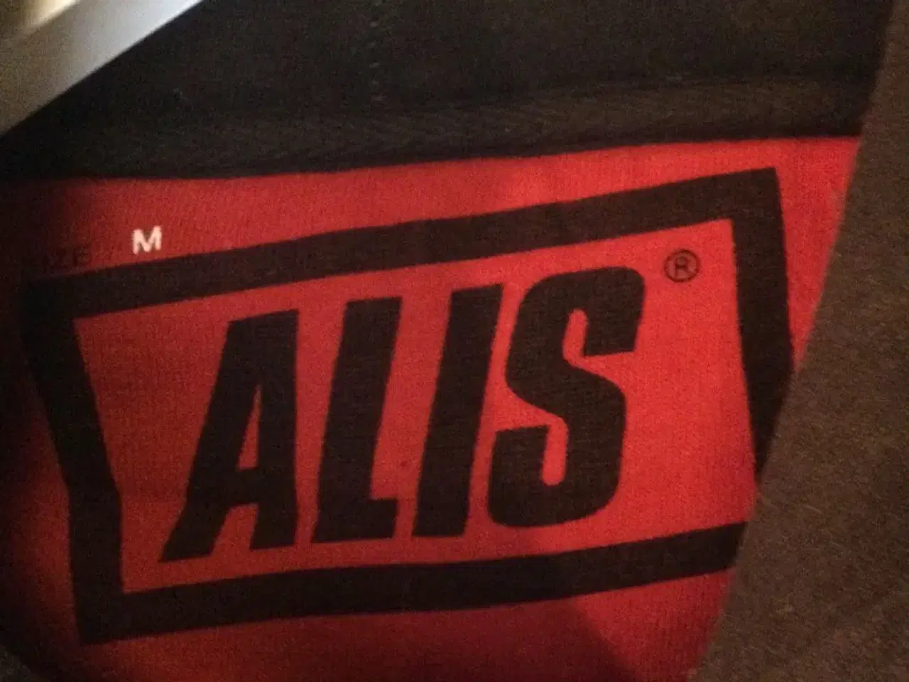 Billede 3 - Hættetrøje fra Alis
