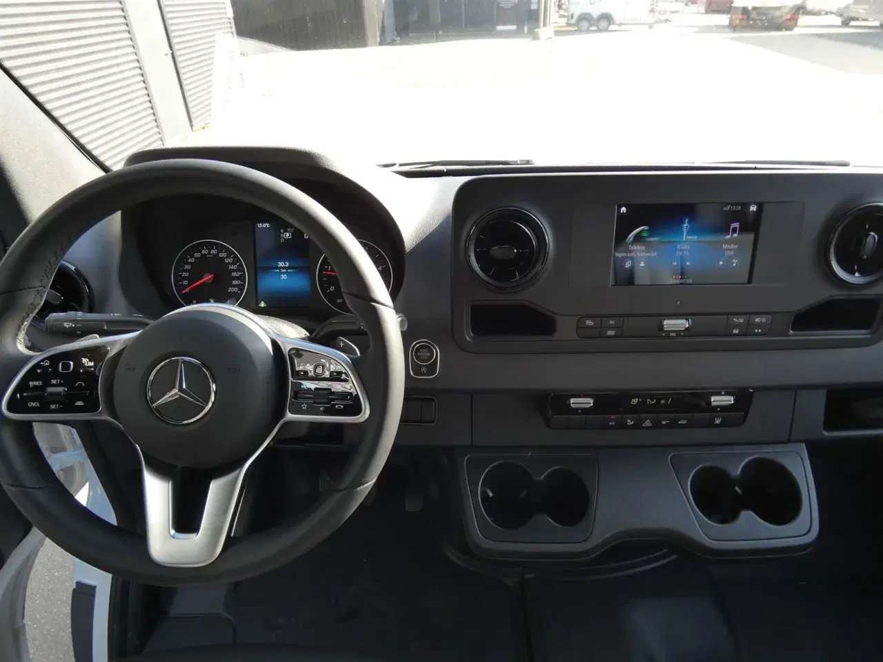 Billede 10 - Mercedes-Benz Sprinter 317 2,0 CDI A4 H2 RWD 9G-Tronic 170HK Van Aut.