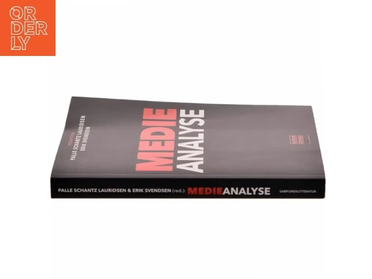 Billede 2 - Medieanalyse (Bog)