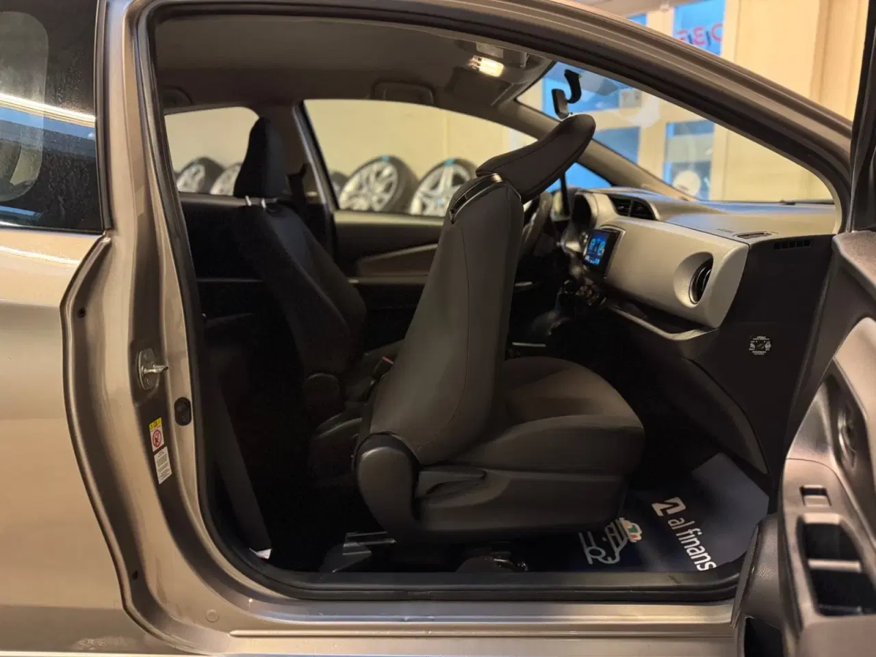 Billede 12 - Toyota Yaris 1,0 VVT-i T1