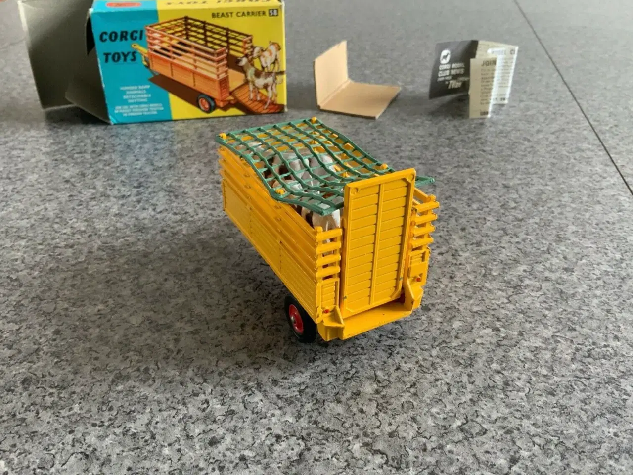 Billede 3 - Corgi Toys No. 58 Beast Carrier, scale 1:43.