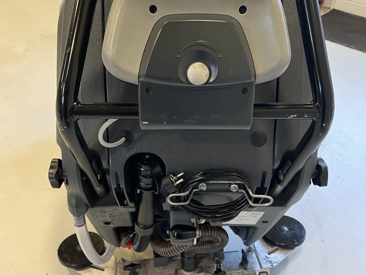 Billede 4 - Nilfisk Gulvvasker 