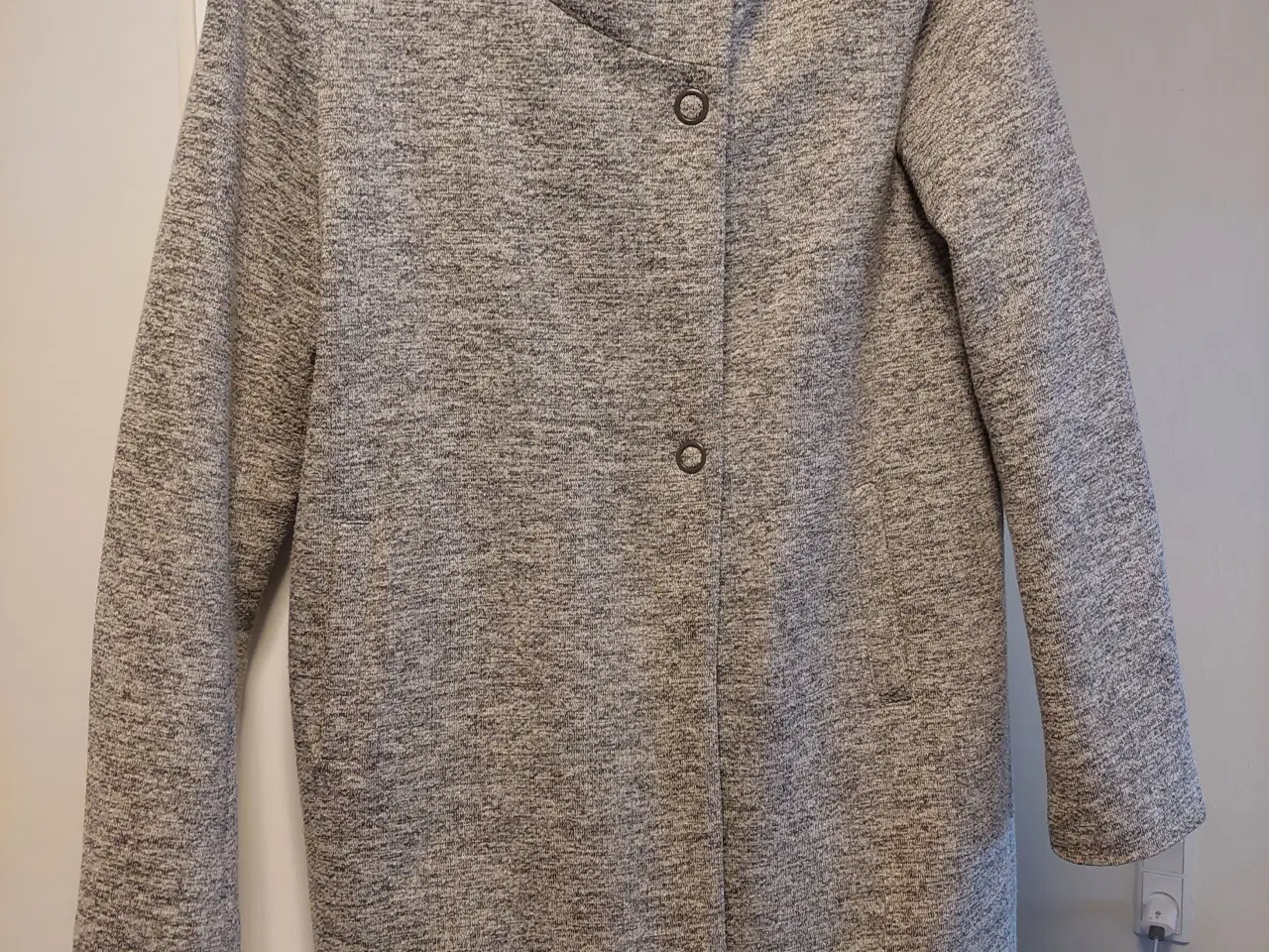 Billede 1 - Lysegrå jakke 