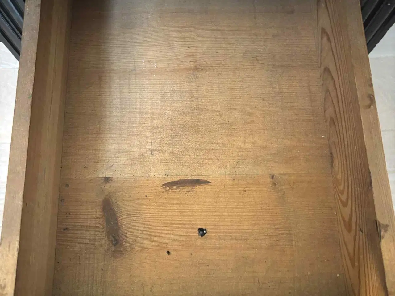 Billede 2 - Skrivebord i mørkt træ