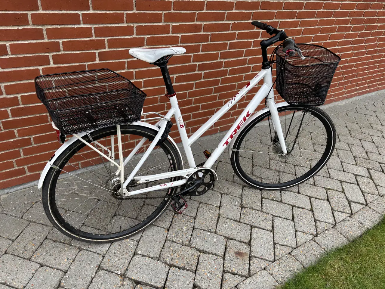 Billede 2 - Trek damecitybike, hvid
