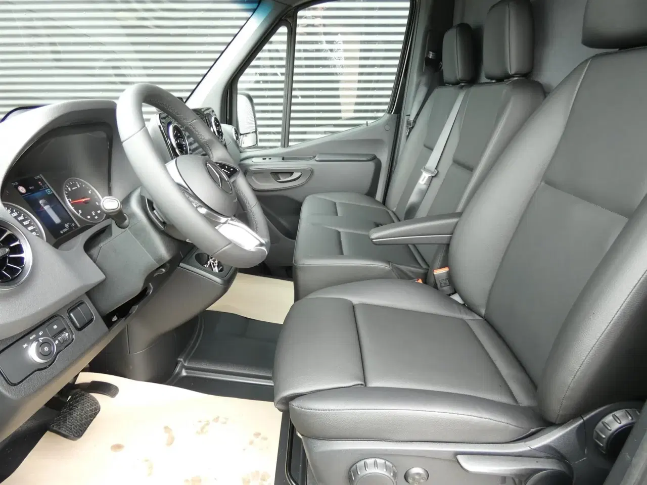 Billede 9 - Mercedes-Benz Sprinter 317 2,0 CDI A2 Pro 9G-Tronic 170HK Van 9g Aut.