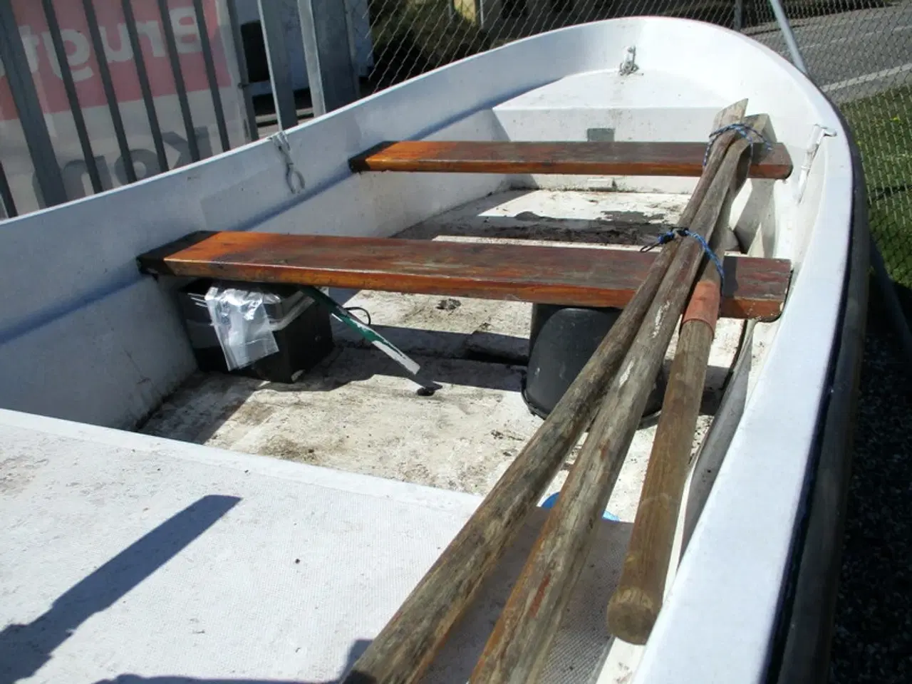 Billede 3 - rednings jolle 14" med 4 hk og ny trailer