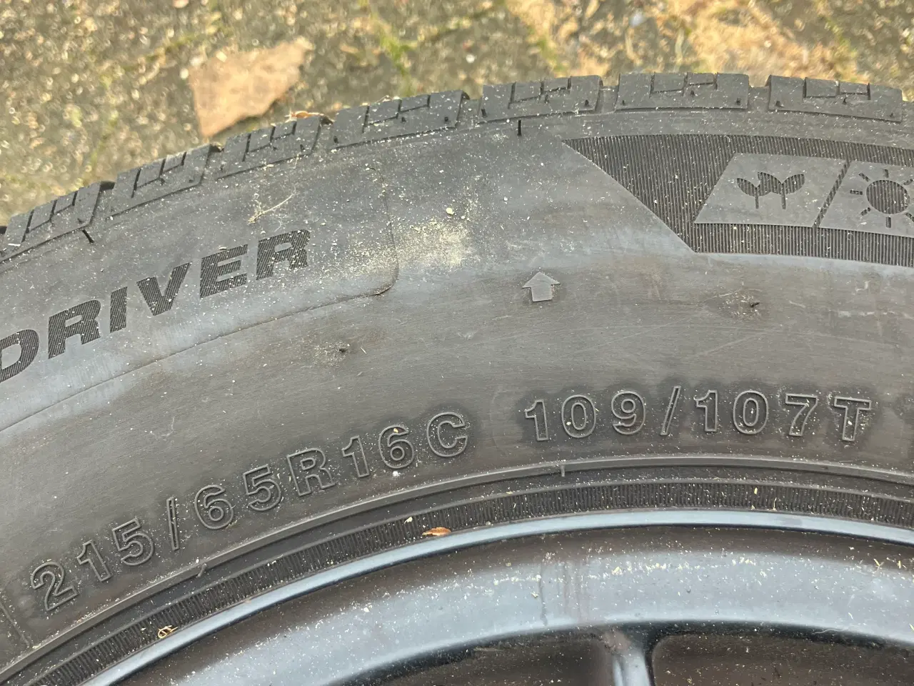 Billede 1 - Alu fælge med dæk