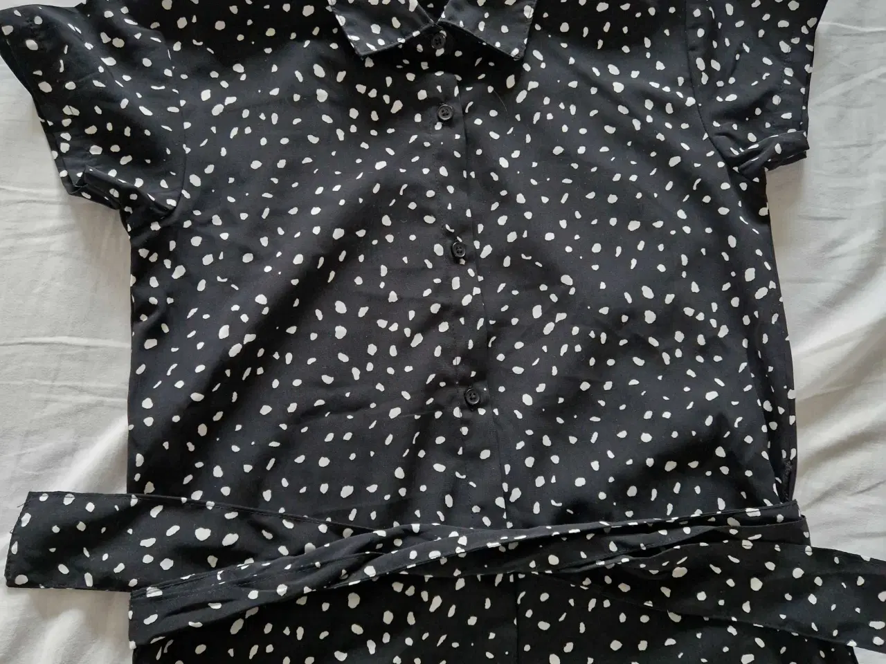 Billede 2 - Kjole str 152