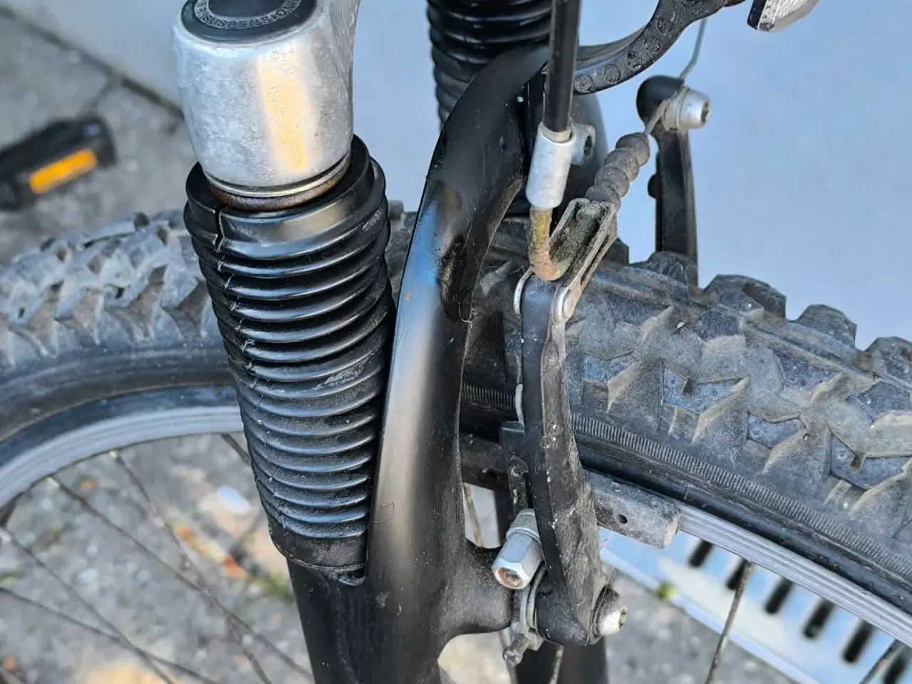 Billede 10 - Blå Rocky børne mountainbike med 26" hjul