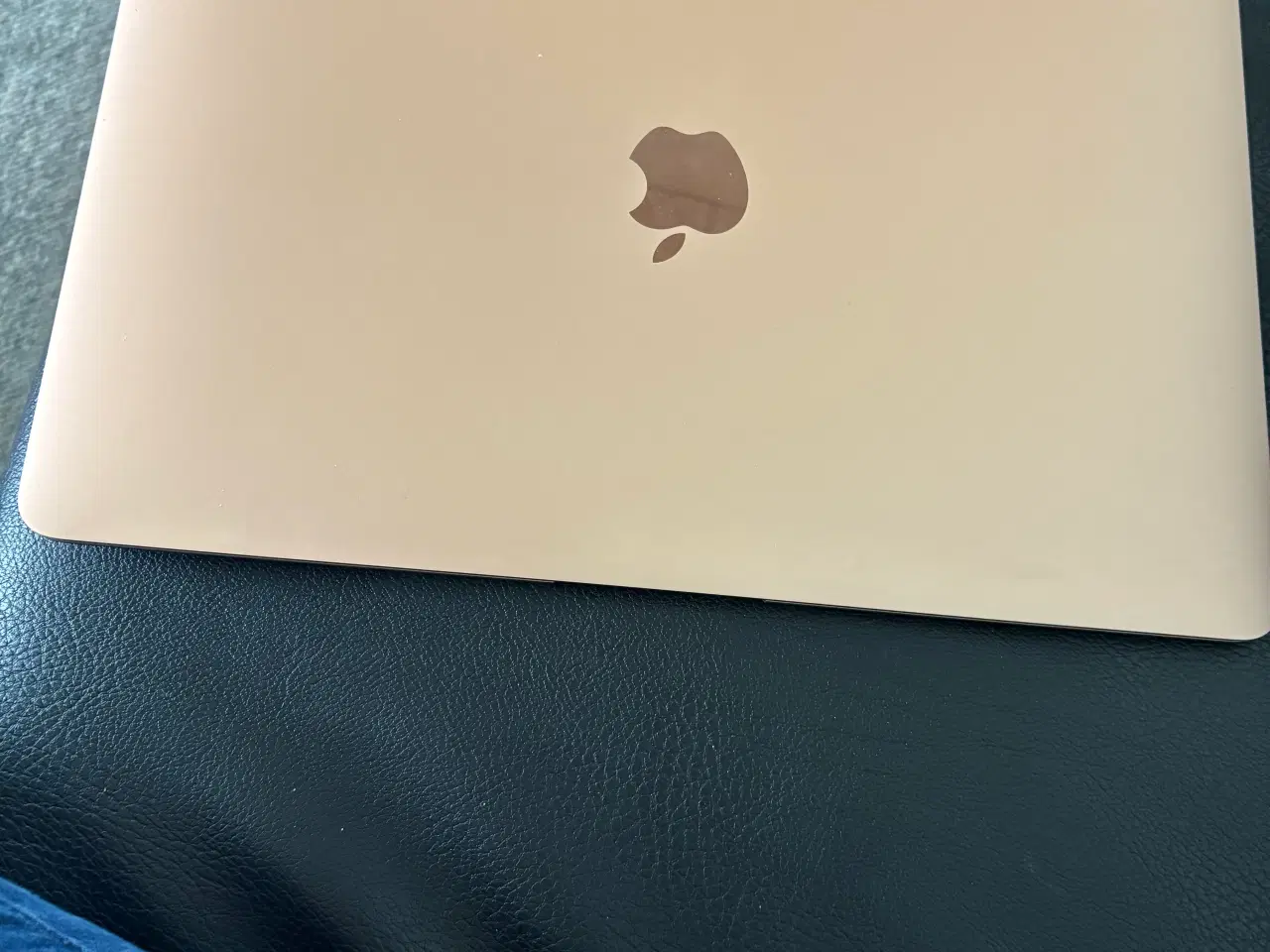 Billede 3 - Macbook air guld 8gb ram 256 gb harddisk 