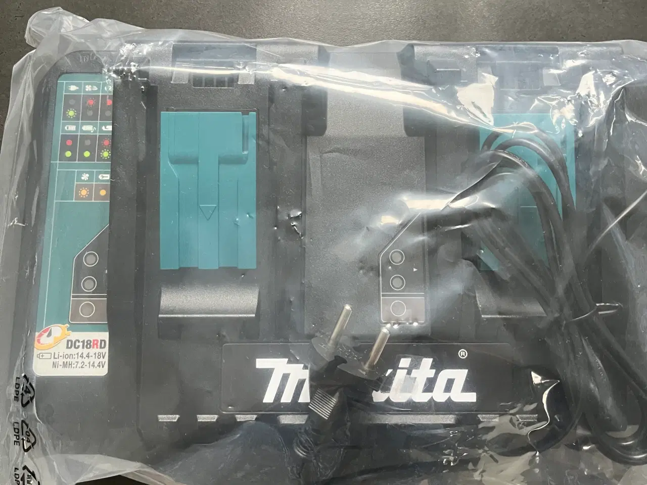 Billede 3 - Ubrugt Makita dobbelt batterilader