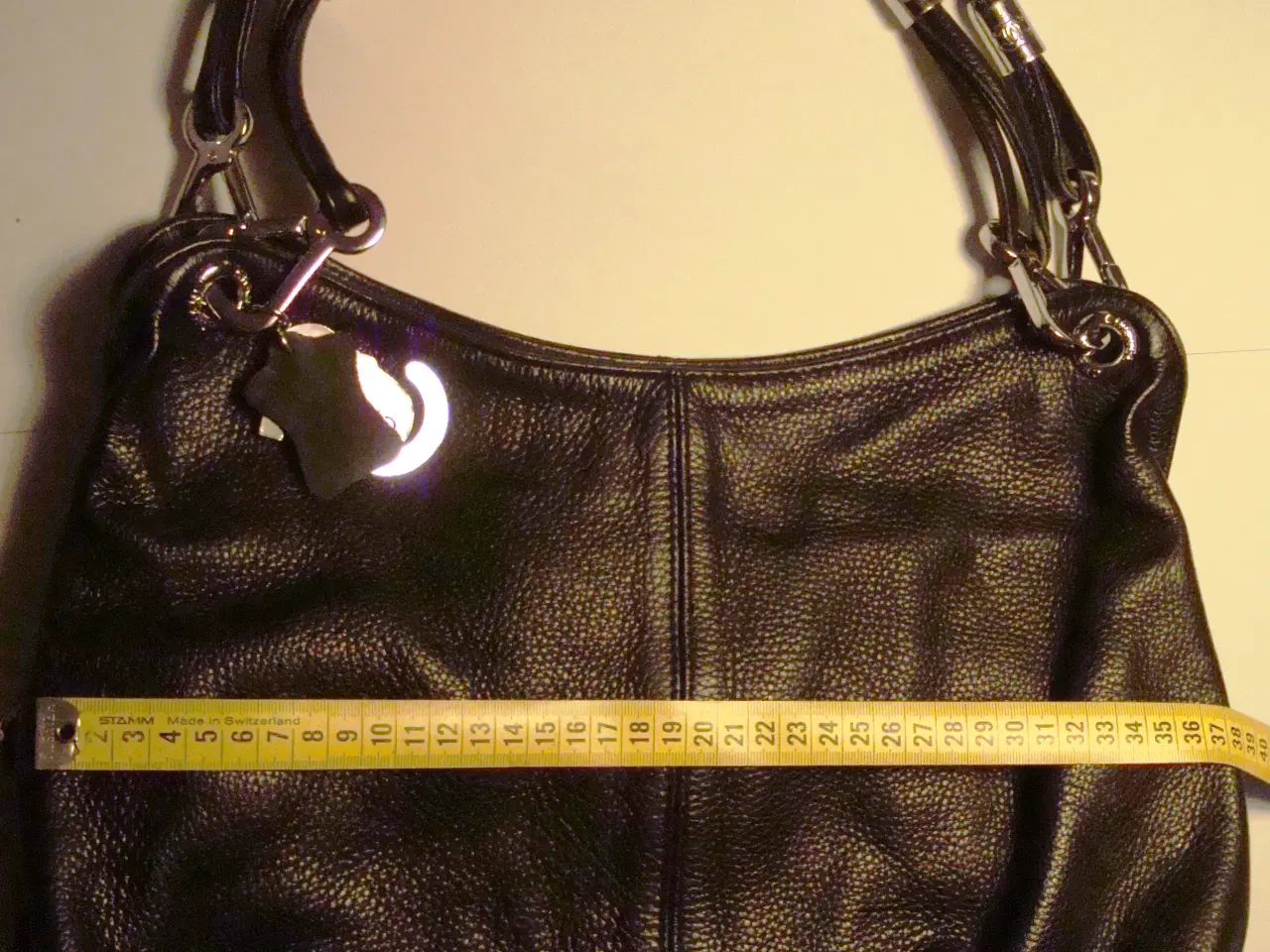Billede 5 - Flot Skuldertaske i ægte læder. 