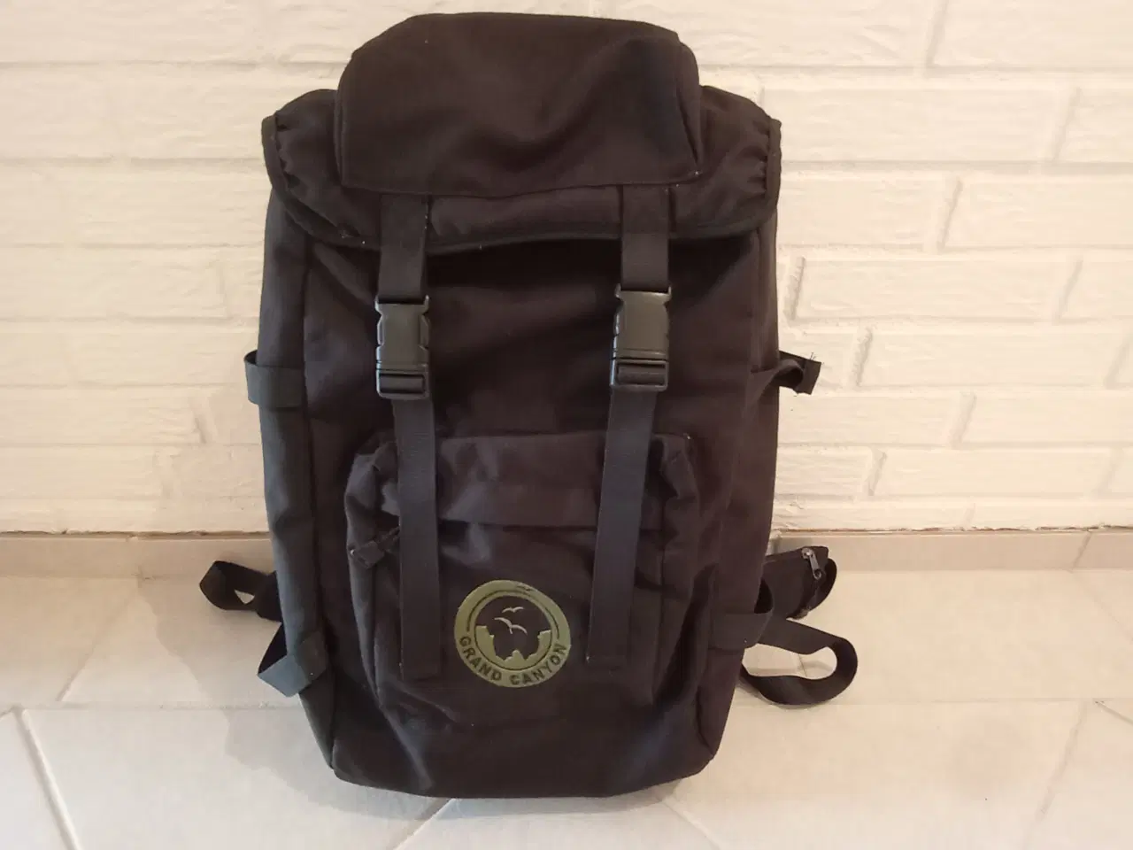 Billede 1 - Rygsæk polstret ryg+ bære stropper +spænderem