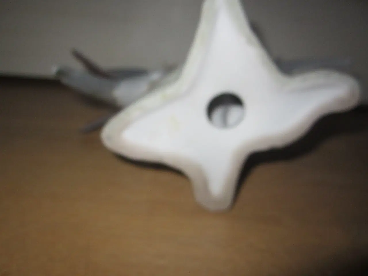 Billede 3 - Rigtig flot spansk figur med Undulater og stempel