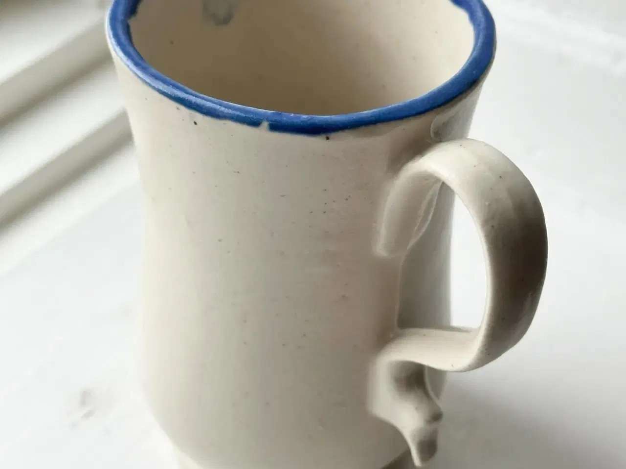 Billede 6 - Keramikkrus m blå detaljer