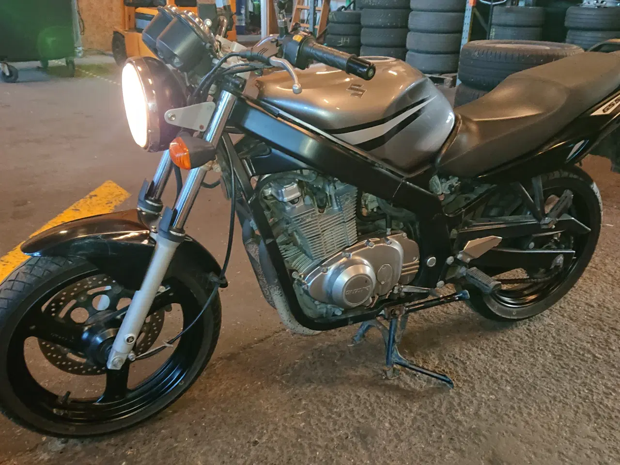 Billede 1 - årg2008 fin/nysynet Suzuki GS500