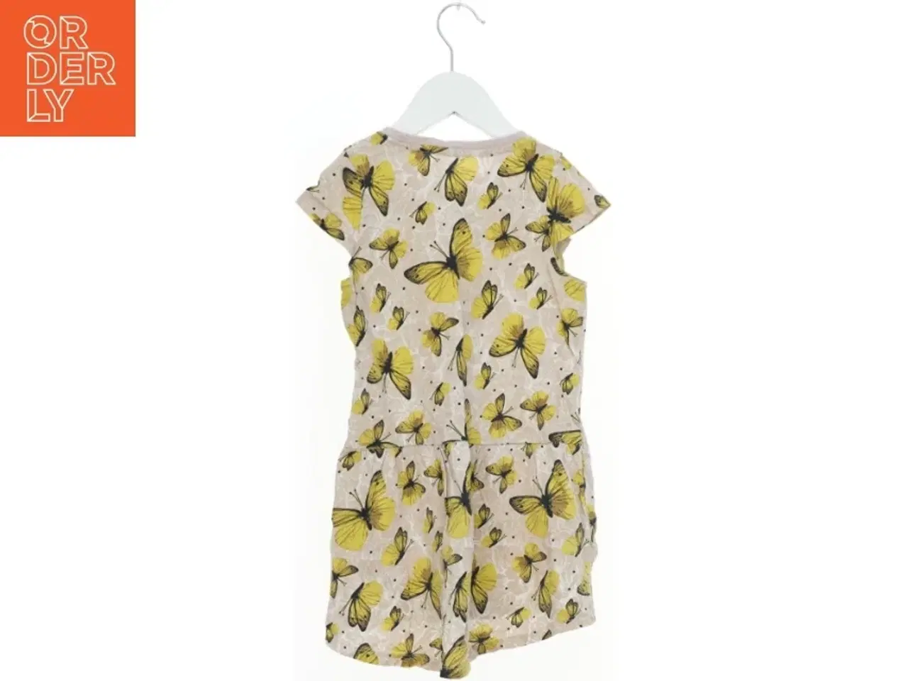 Billede 2 - Kjole med sommerfugle mønster fra Basic needs (str. 110)