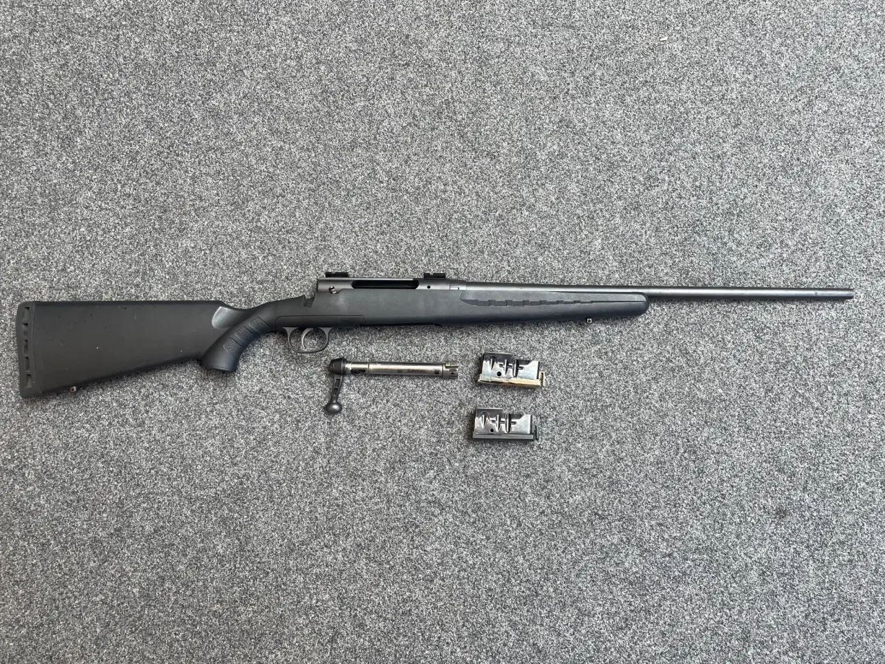 Billede 2 - Brugt Savage Axis 308win m. 2 stk magasiner