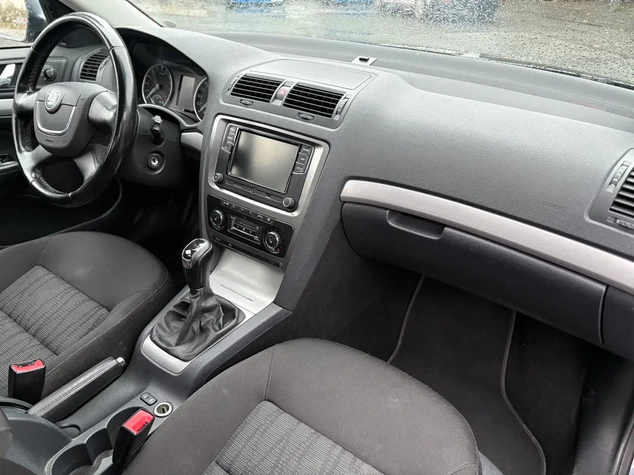 Billede 6 - Nysynet SKODA OCTAVIA ACTIVE COMBI 1,6 TDI  - 2013