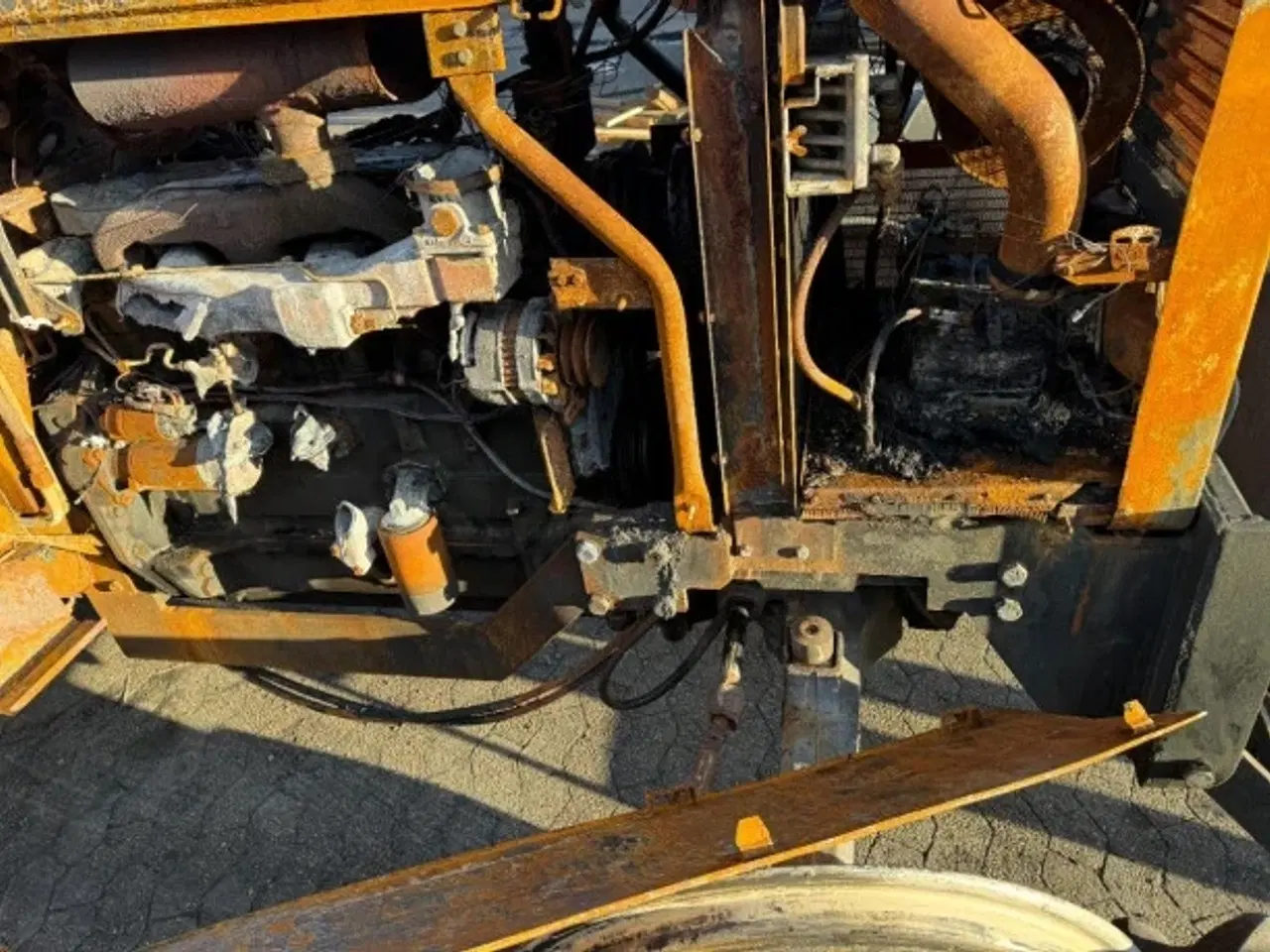 Billede 2 - Massey Ferguson 3085 (Sælges i dele/For parts)