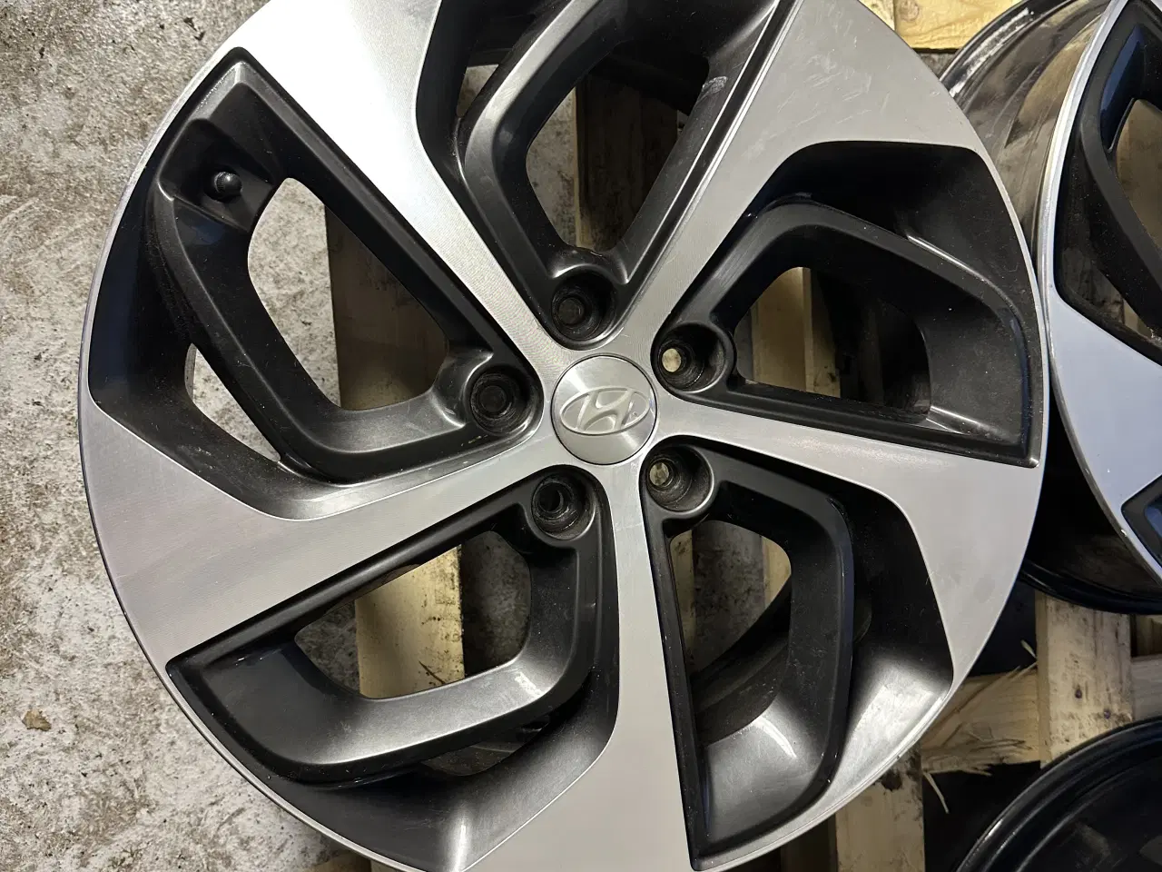 Billede 2 - Hyundai Tucson Fælge 19’