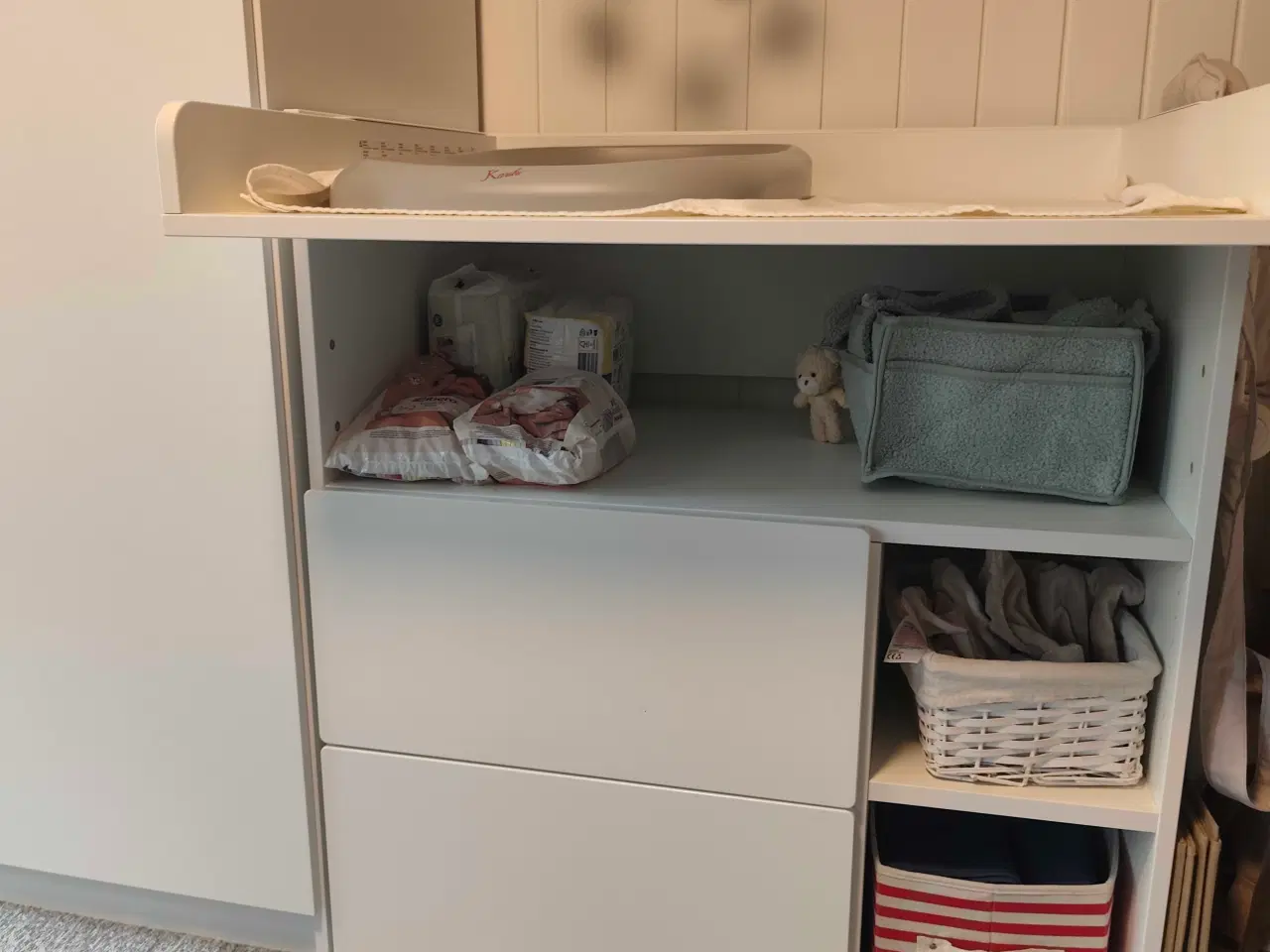 Billede 1 - Pudslebord - kommode 