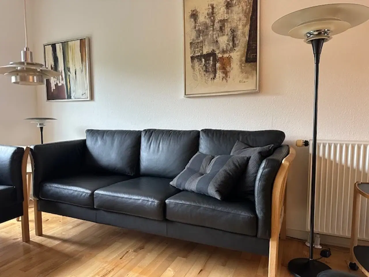 Billede 2 - Velholdt sofa - sæt i læder  