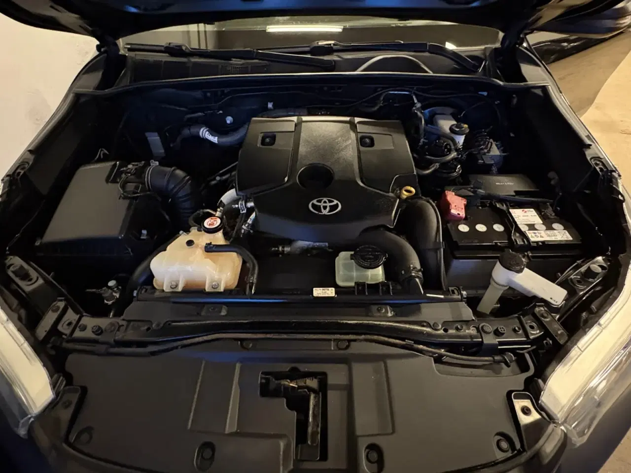 Billede 12 - Toyota HiLux 2,4 D-4D 150 T2 Ex.Kab 4x4