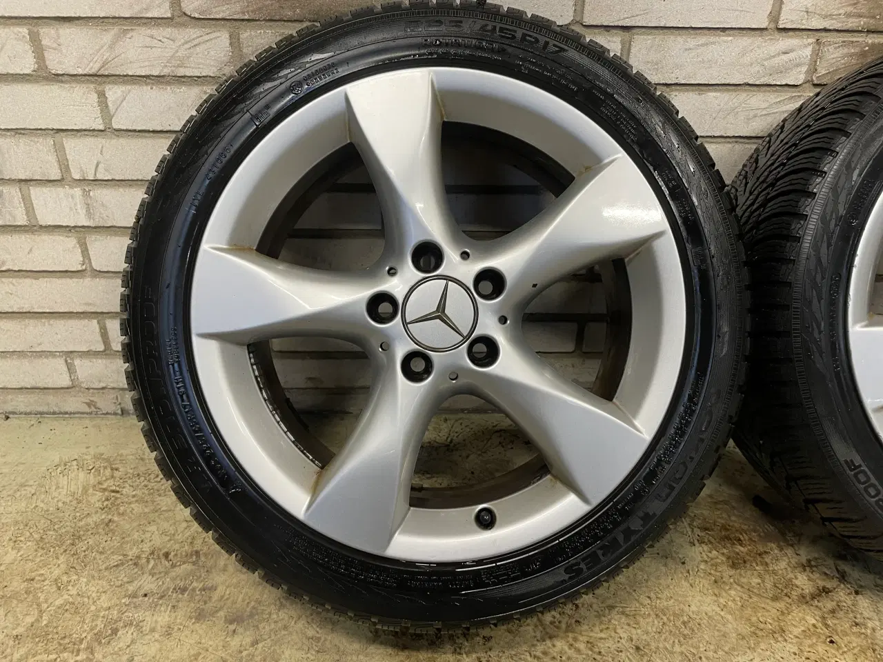 Billede 3 - 17 Mercedes B klasse 225/45r17 Ref.246 vinter