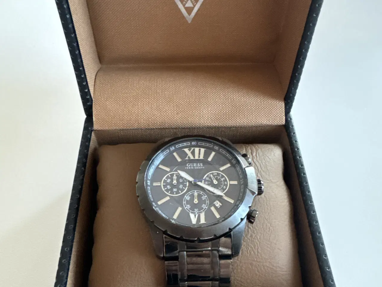 Billede 1 - Guess armbåndsur i mørkt stål