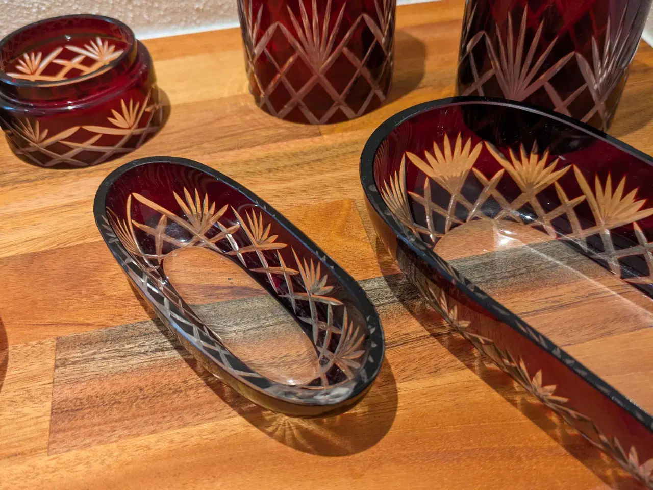 Billede 6 - Antik Eau de toilette sæt i Bøhmisk krystalglas,