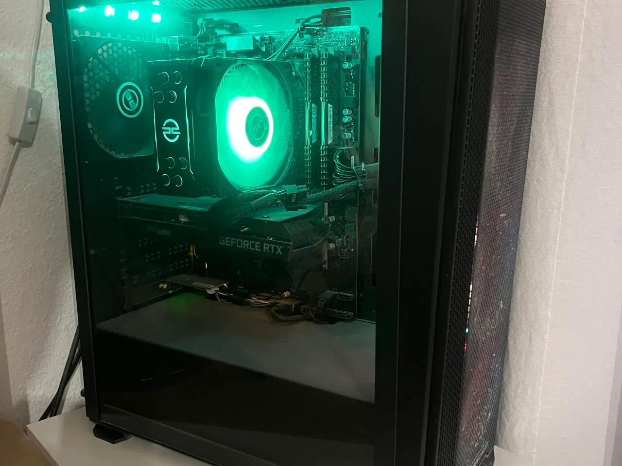 Billede 1 - Gamer pc fra pcspecialist