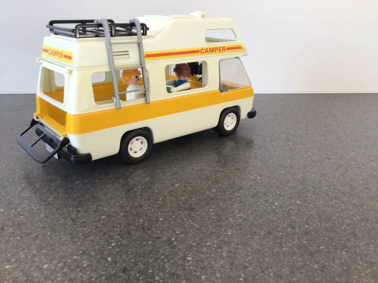 Billede 5 - Playmobil campingbus