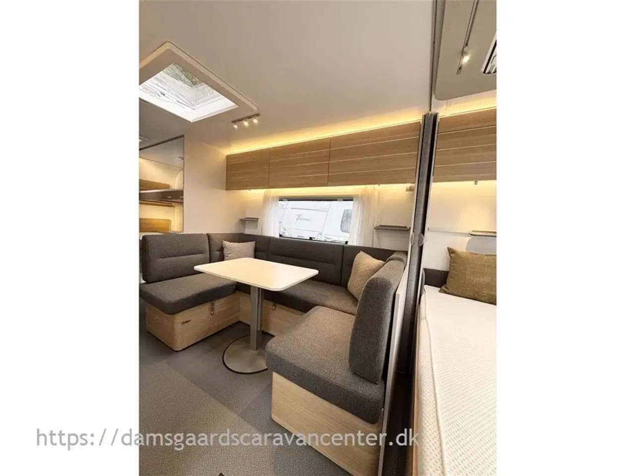 Billede 7 - 2022 - Adria Adora 573 PT   Dobbeltseng-3 Køjer-Gulvtemp.-Mover-Telt