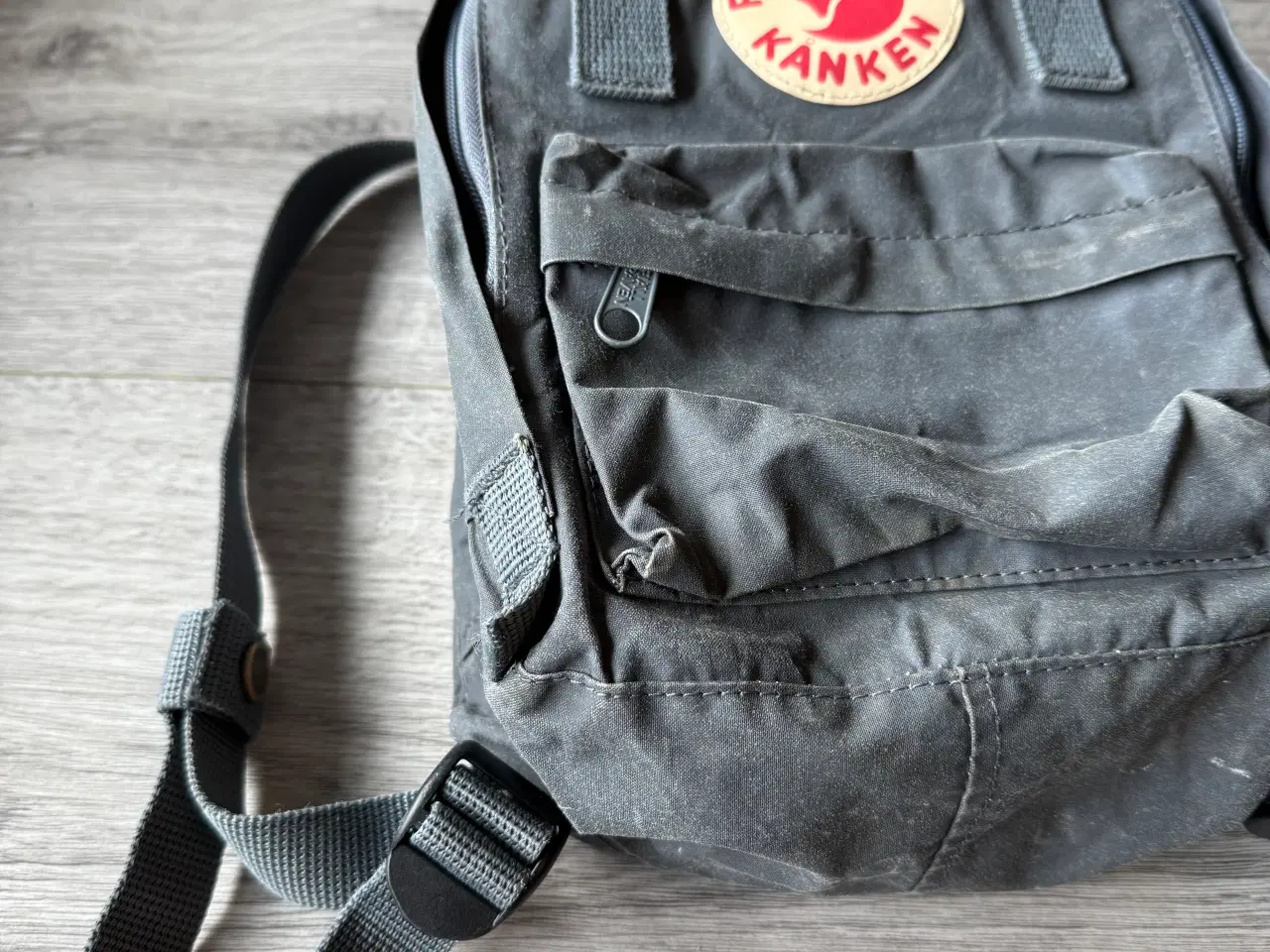 Billede 4 - Fin Army grøn Fjallraven mini rygsæk