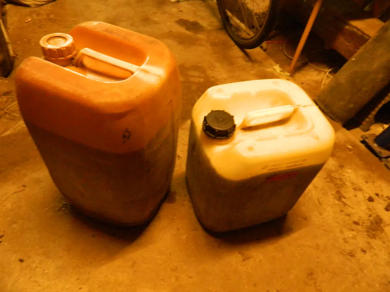 Billede 1 - Fyringsolie i 20 og 30 liters dunke