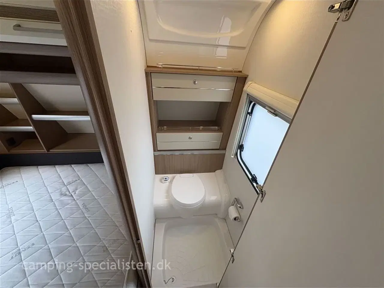 Billede 12 - 2016 - Fendt Bianco Selection 465 SFB   Fendt Bianco Selection 465 SFB 2016 - Se den nu hos Camping-Specialisten.dk