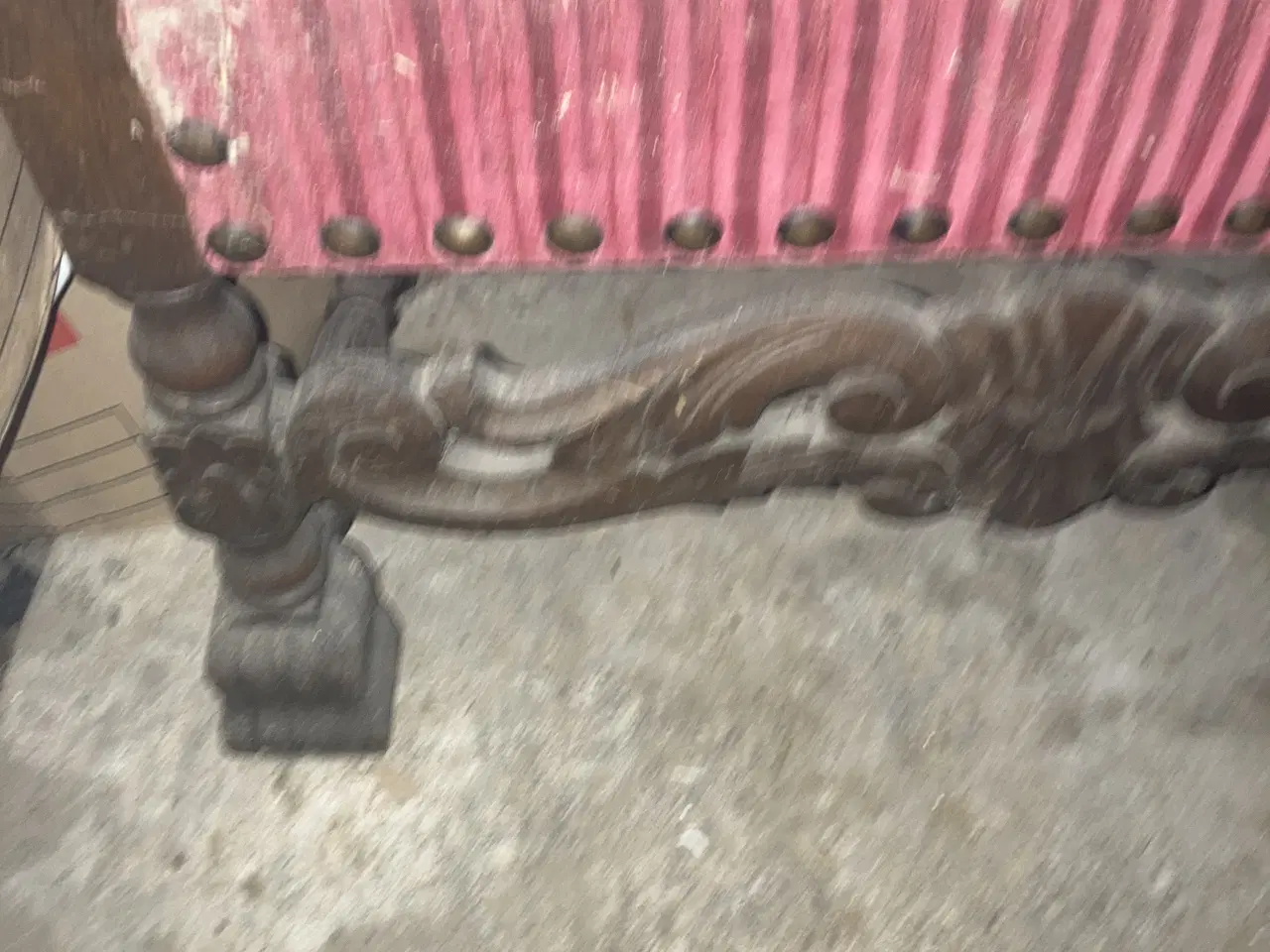 Billede 1 - Kongestole unik udskæring 