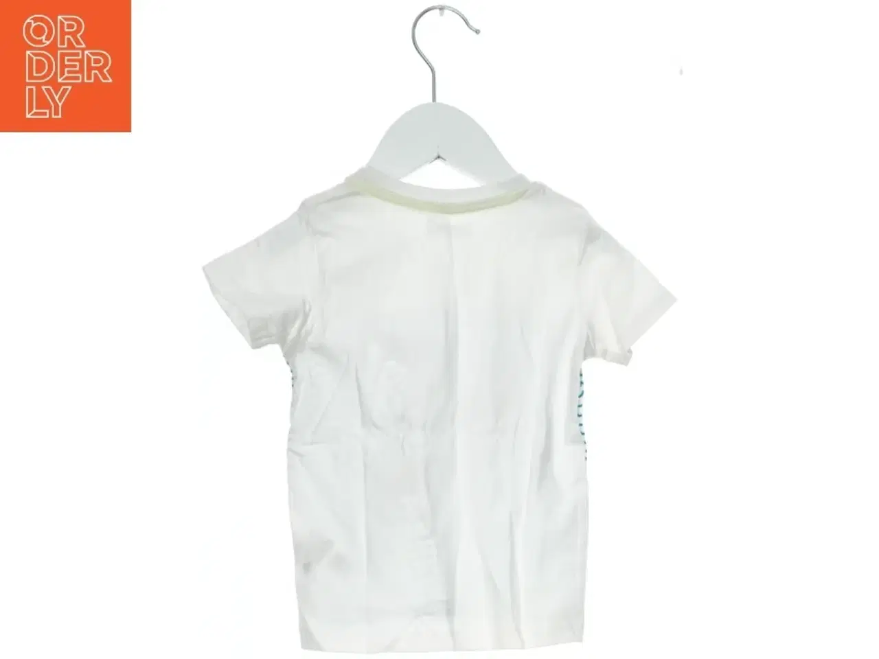 Billede 2 - T-shirt med hav-motiv (str. 80)
