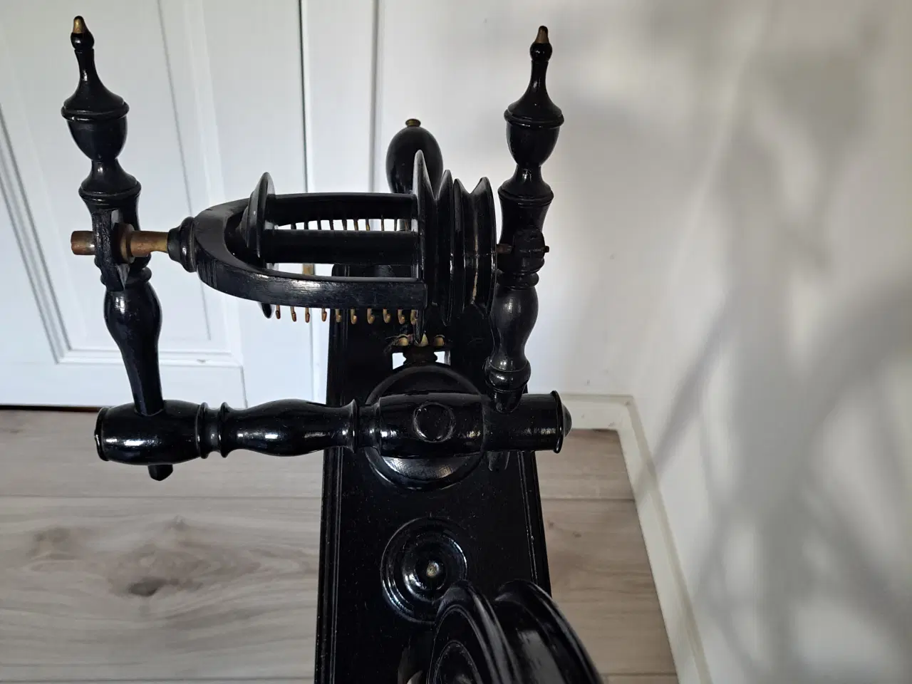 Billede 3 - Sort spinderok. 