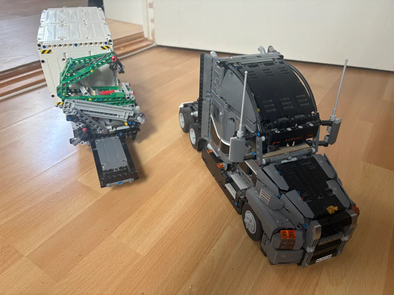 Billede 2 - LEGO Technic 42078 Mack Anthem