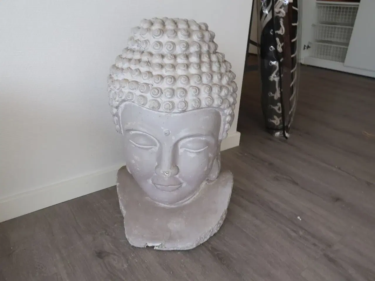 Billede 2 - Udendørs Beton hoved - TUNGT