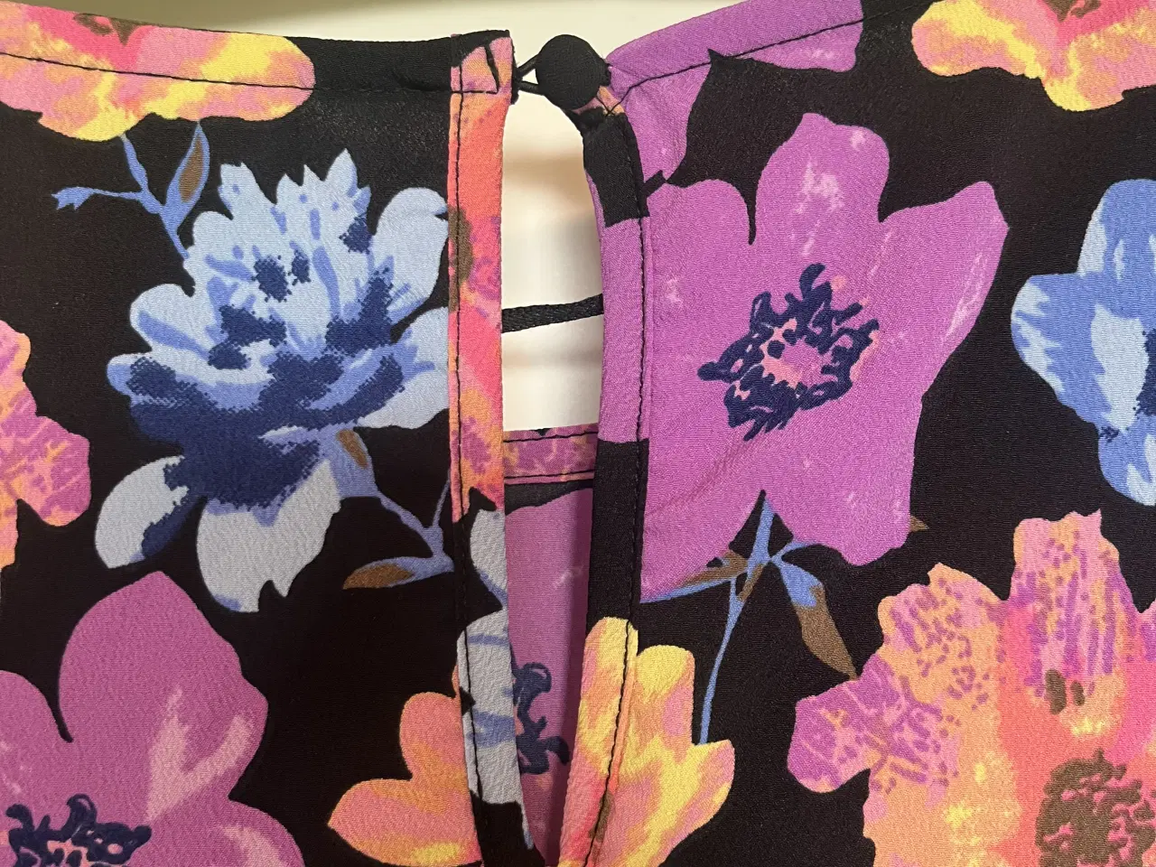 Billede 4 - Blomstret kjole fra VRS